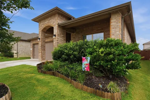 2220 Dyre Drive