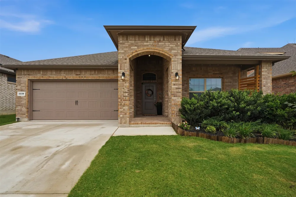 2220 Dyre Drive Haslet, TX 76052