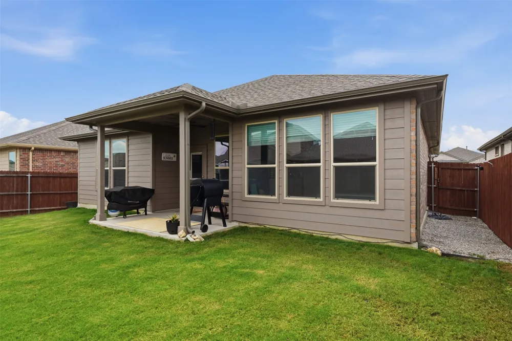 2220 Dyre Drive Haslet, TX 76052