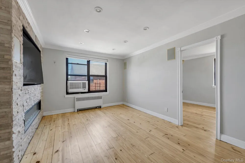 20106 Rocky Hill Road #6G2 Bayside, NY 11361
