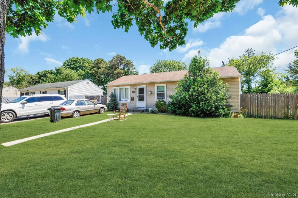 903 Provost Avenue Bellport, NY 11713