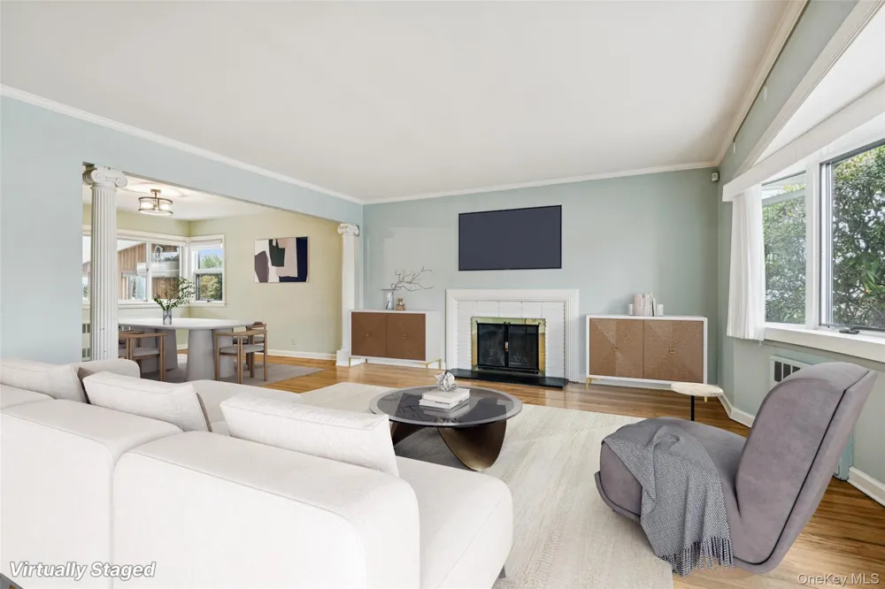 15 Baylis Place Lynbrook, NY 11563