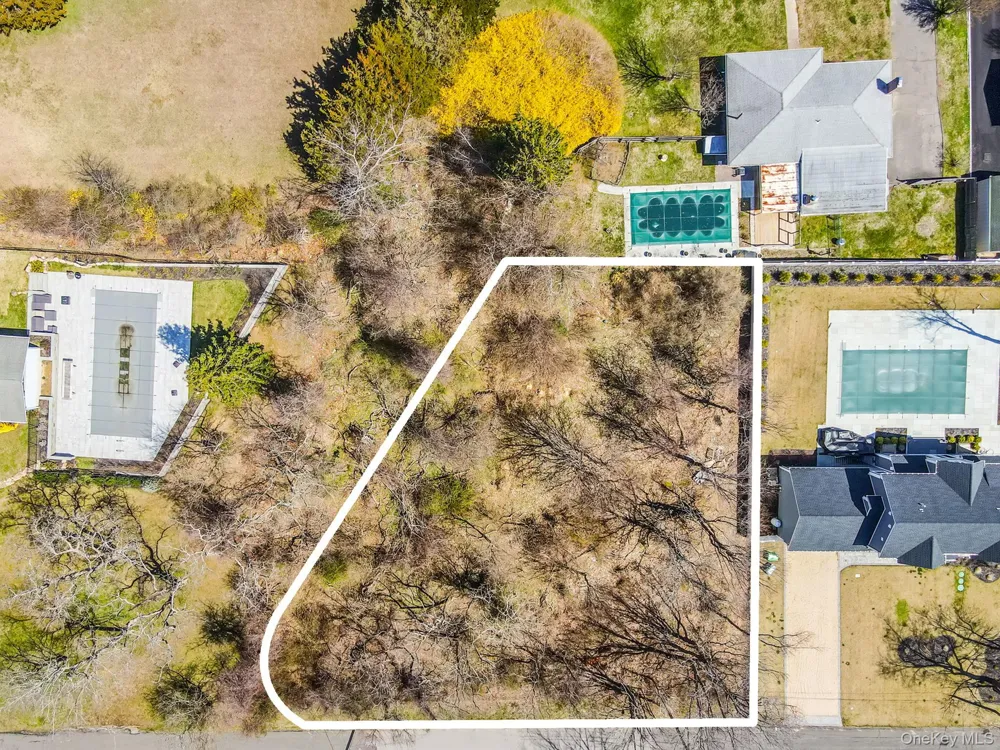 1050 Tasker Lane Greenport, NY 11944