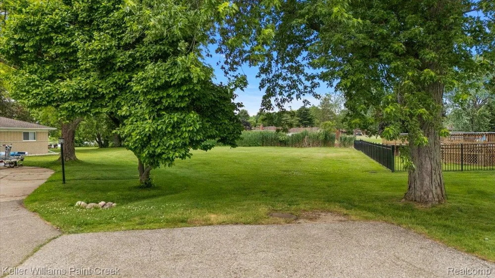 Octavia Street Chesterfield Township, MI 48047