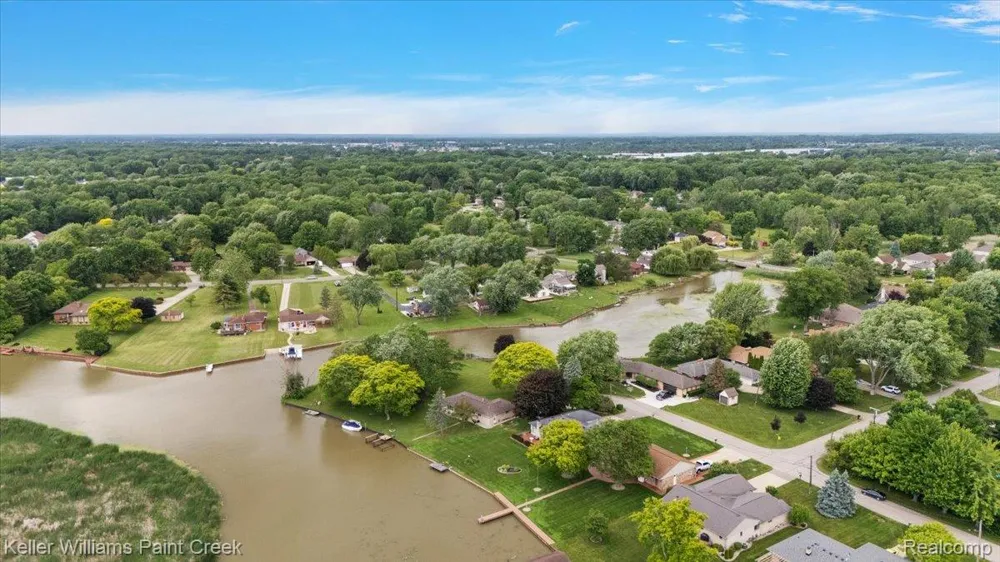 Octavia Street Chesterfield Township, MI 48047