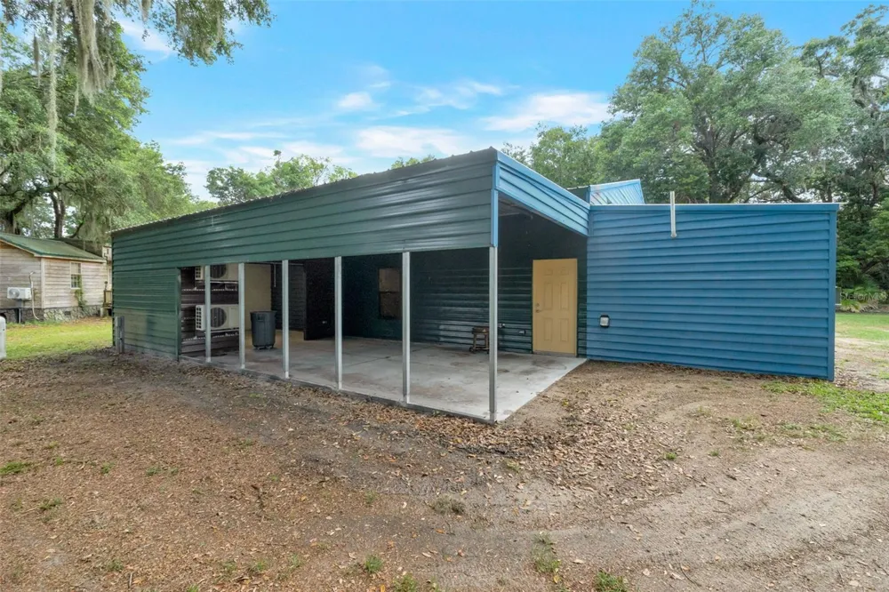 2102 OLD POLK CITY ROAD Lakeland, FL 33809