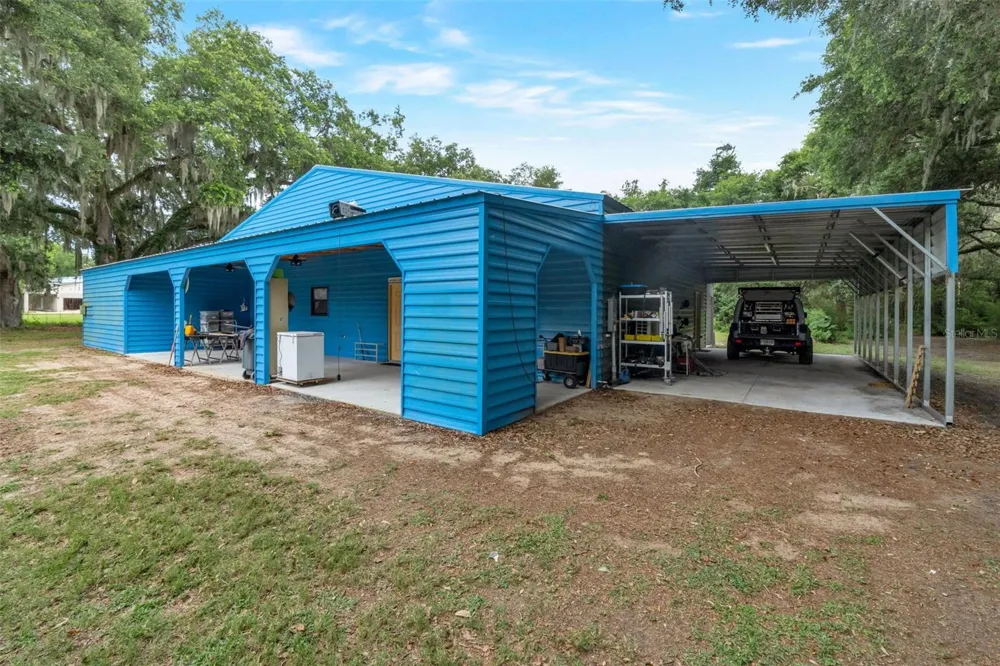 2102 OLD POLK CITY ROAD Lakeland, FL 33809