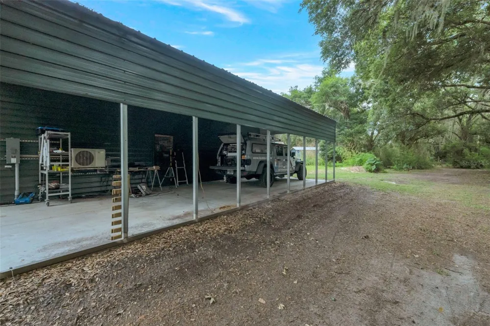 2102 OLD POLK CITY ROAD Lakeland, FL 33809