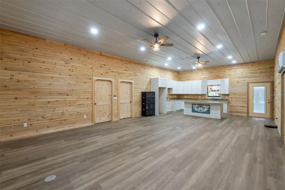 2102 OLD POLK CITY ROAD Lakeland, FL 33809