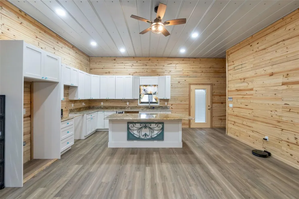 2102 OLD POLK CITY ROAD Lakeland, FL 33809