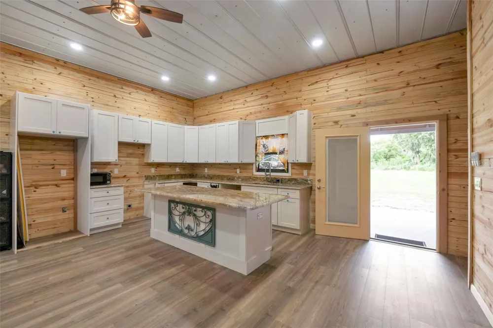 2102 OLD POLK CITY ROAD Lakeland, FL 33809
