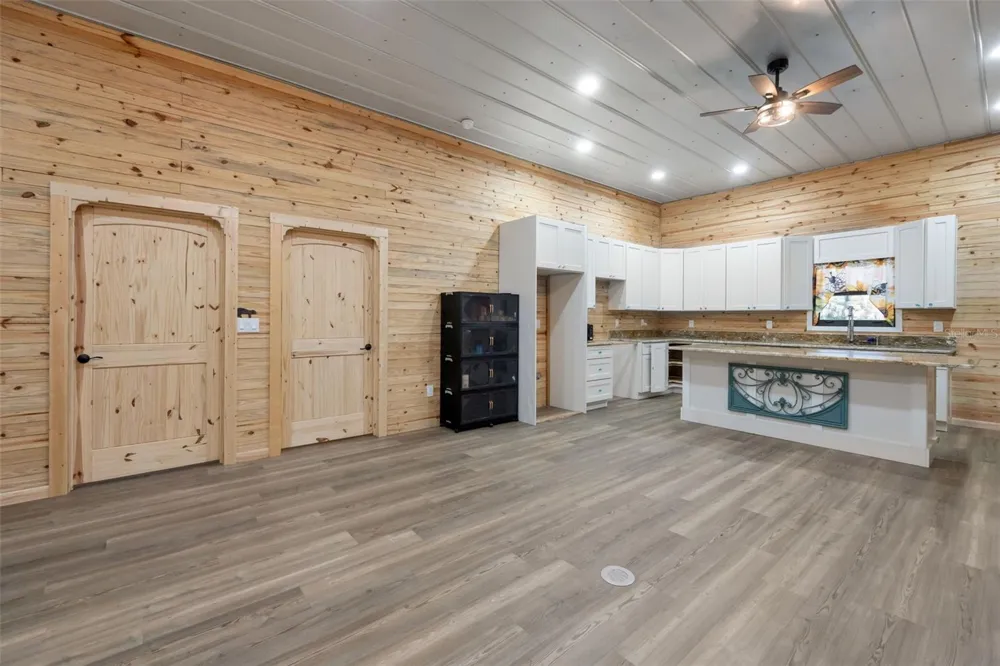 2102 OLD POLK CITY ROAD Lakeland, FL 33809