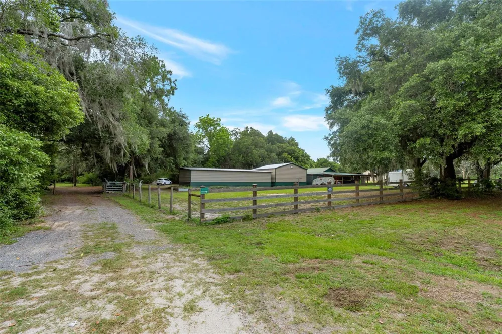 2102 OLD POLK CITY ROAD Lakeland, FL 33809