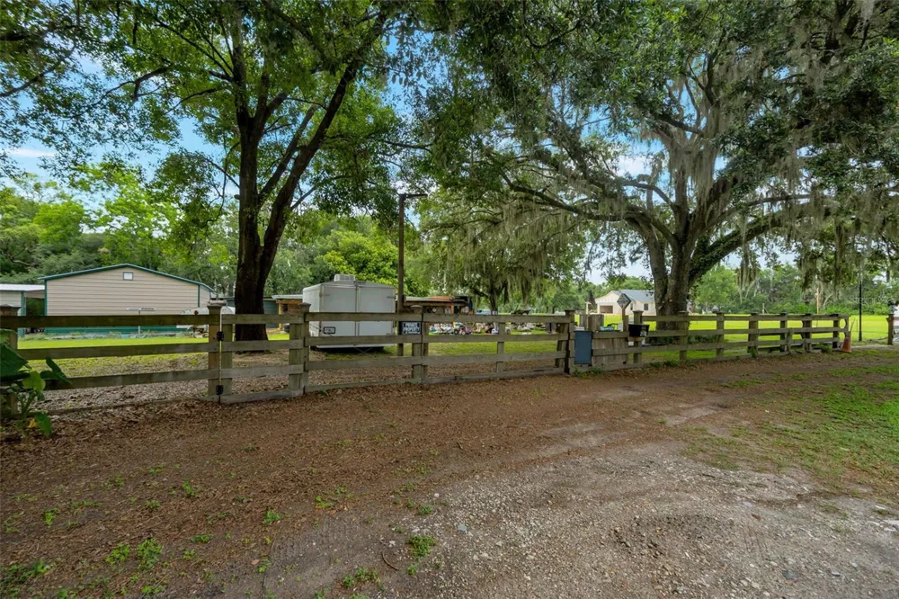 2102 OLD POLK CITY ROAD Lakeland, FL 33809