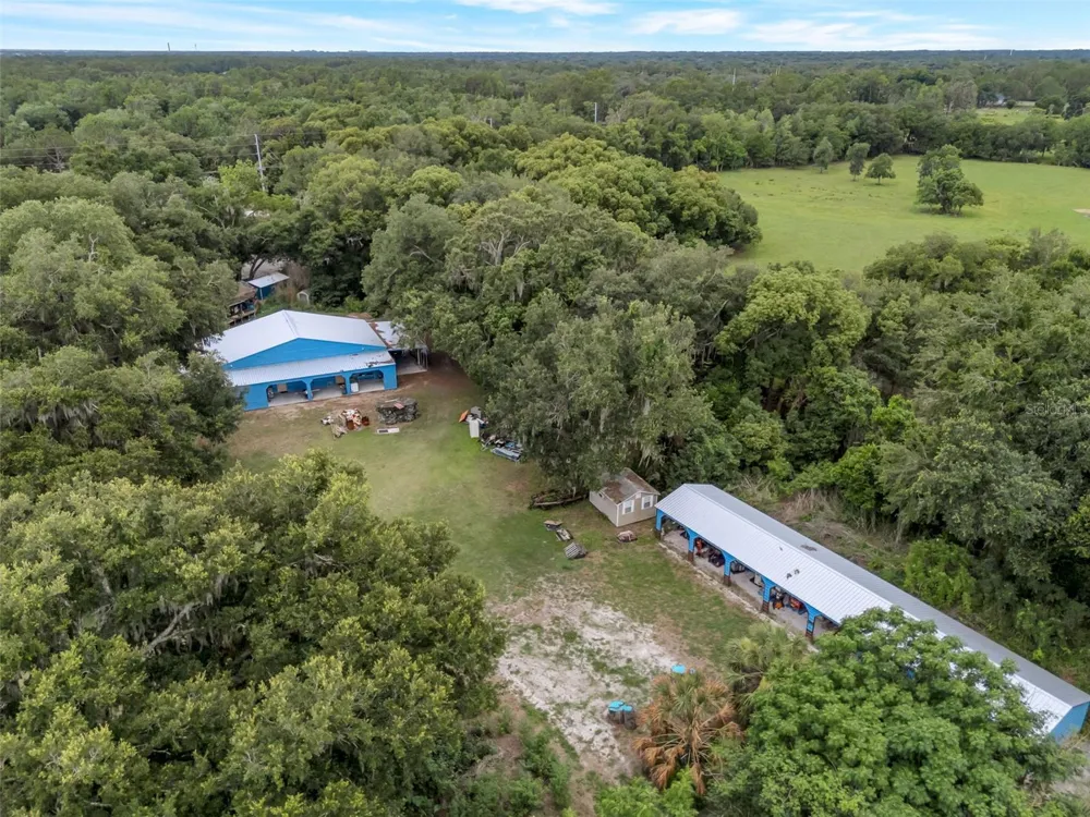2102 OLD POLK CITY ROAD Lakeland, FL 33809