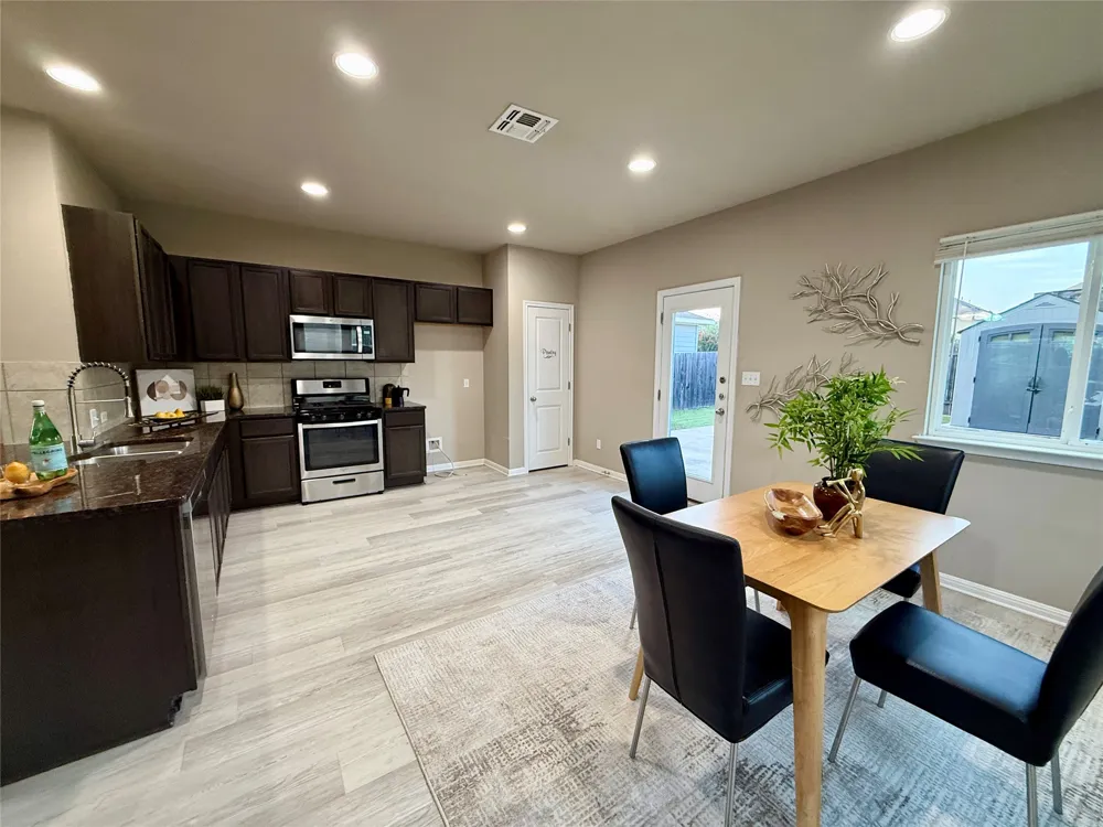 202 Mossycup Drive San Marcos, TX 78666