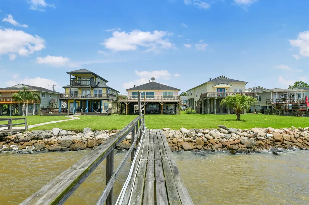 1521 John Street San Leon, TX 77539