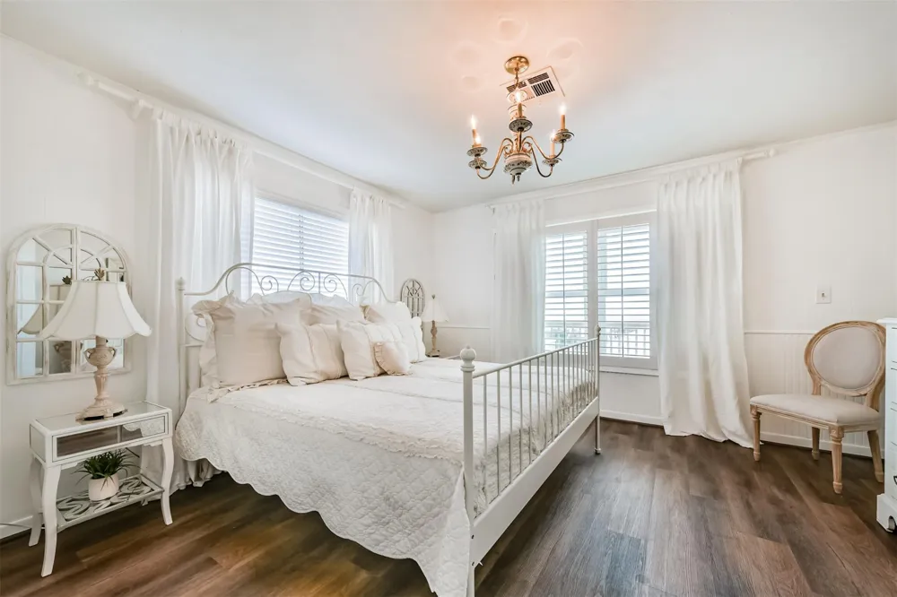1521 John Street San Leon, TX 77539