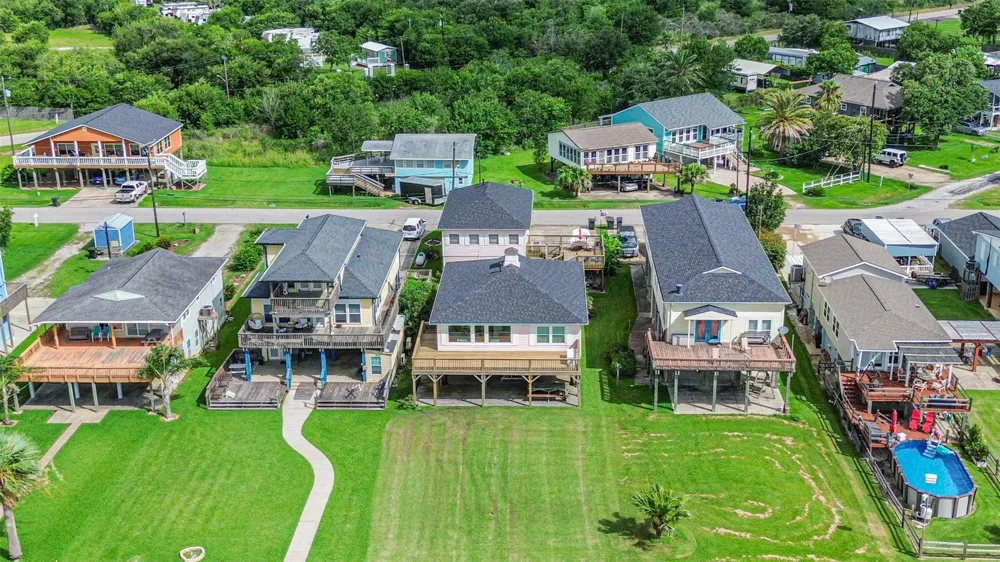 1521 John Street San Leon, TX 77539