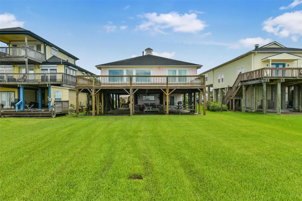 1521 John Street San Leon, TX 77539