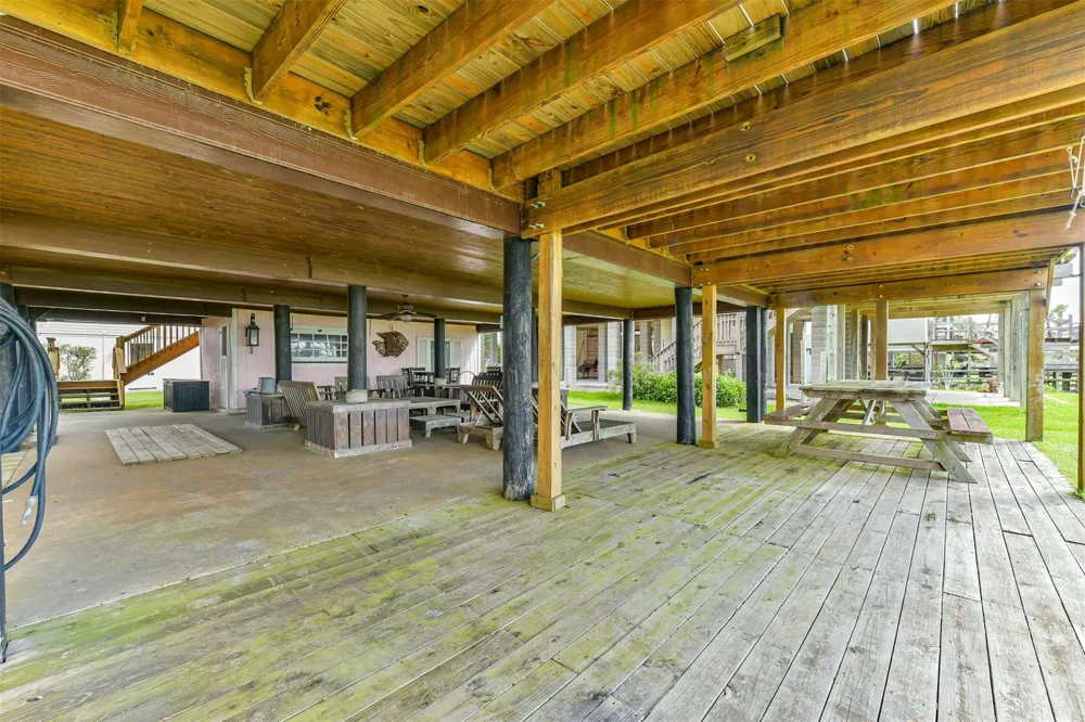 1521 John Street San Leon, TX 77539