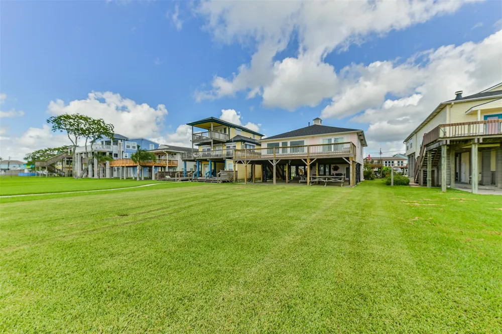 1521 John Street San Leon, TX 77539