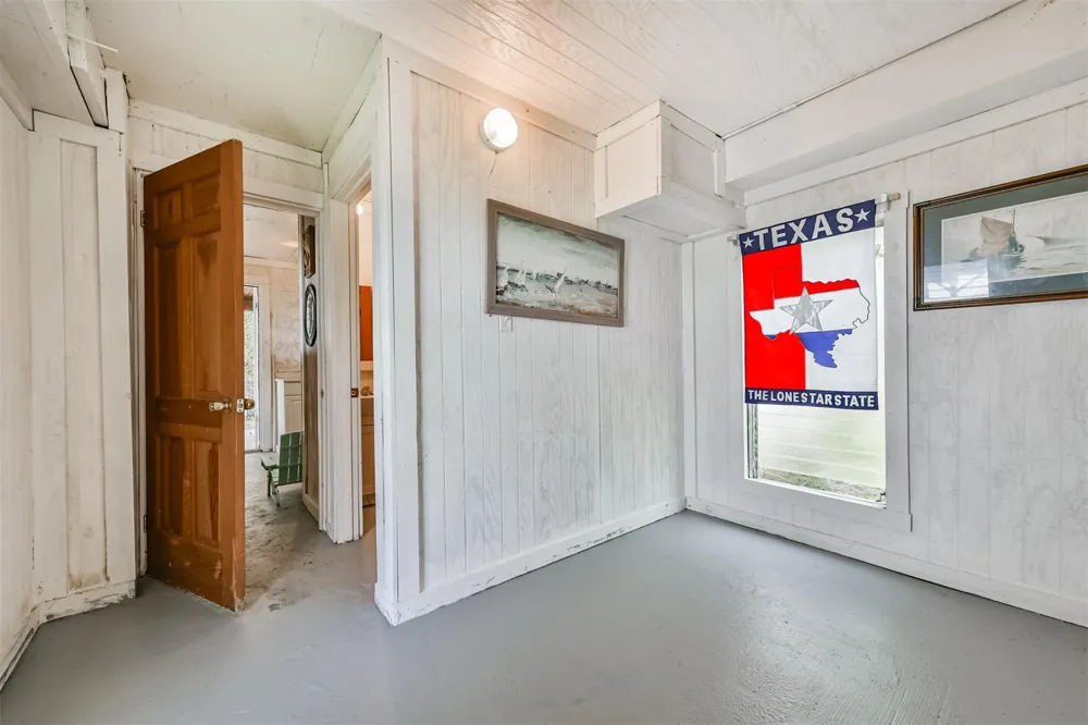 1521 John Street San Leon, TX 77539