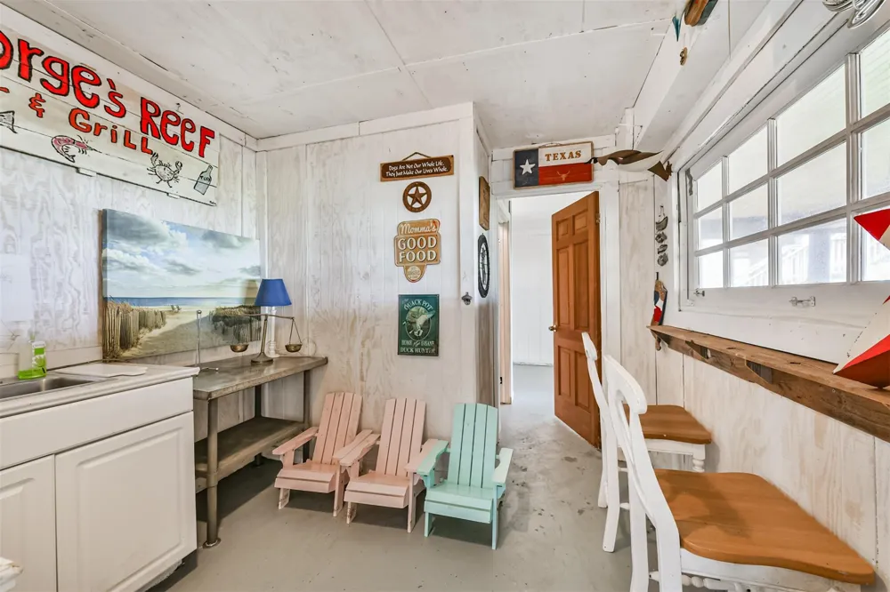 1521 John Street San Leon, TX 77539