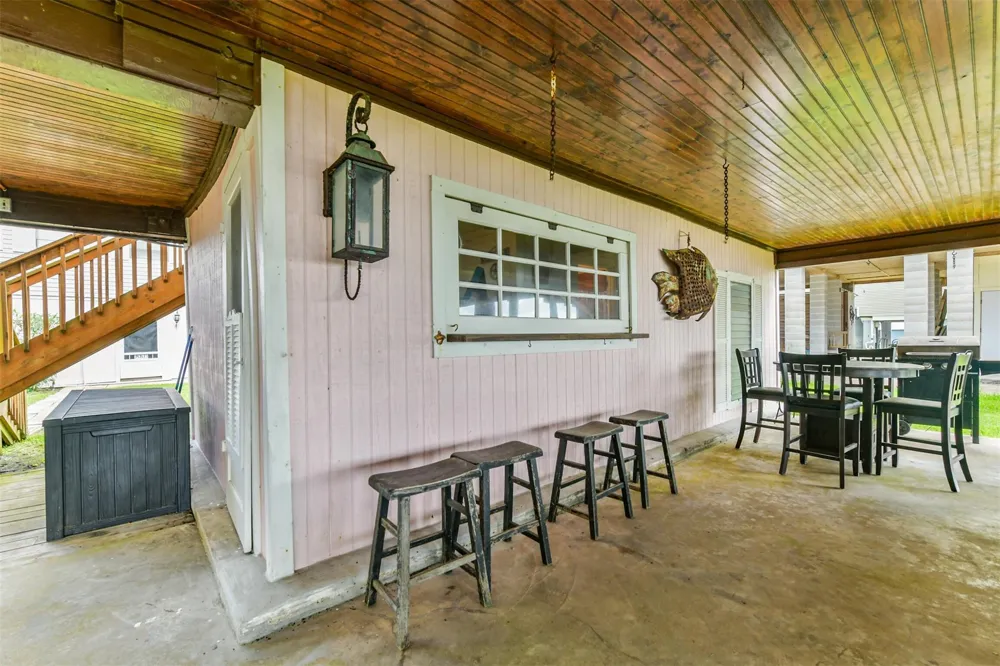 1521 John Street San Leon, TX 77539