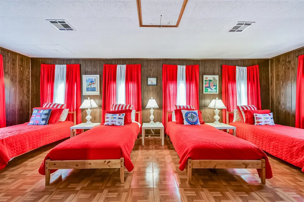1521 John Street San Leon, TX 77539