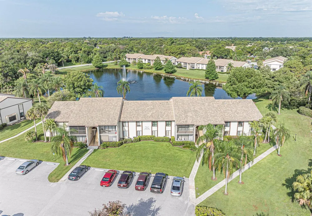 1605 SW Silver Pine Way Palm City, FL 34990
