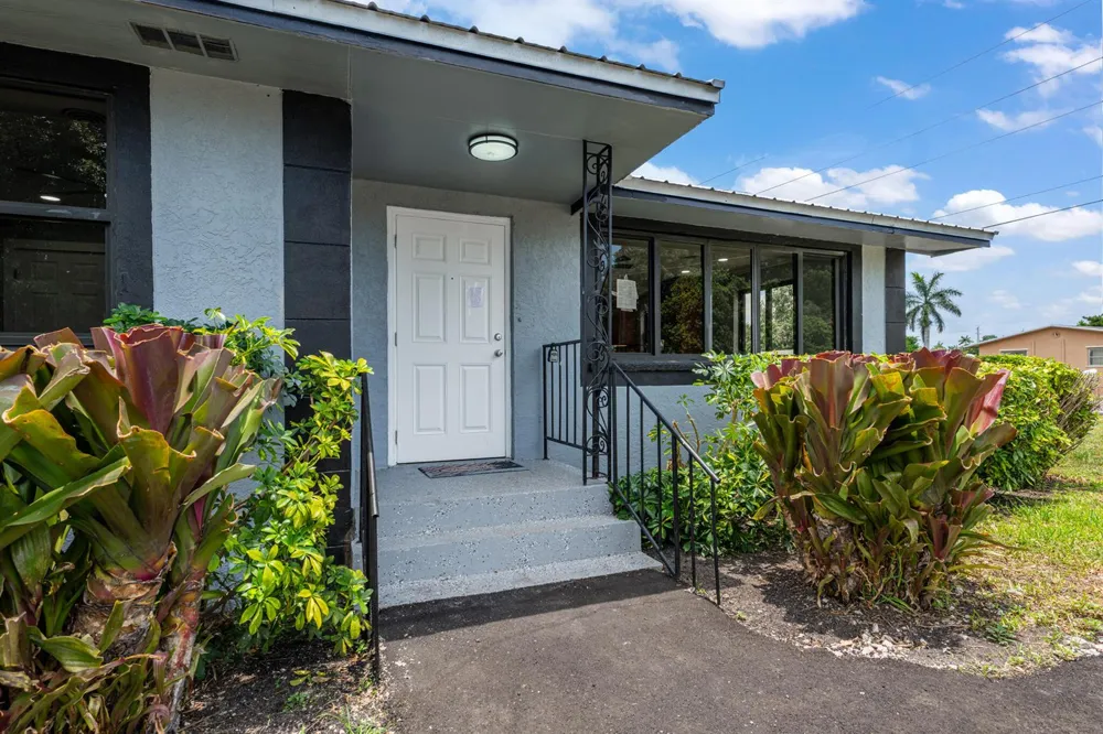 24 NW Avenue I Belle Glade, FL 33430
