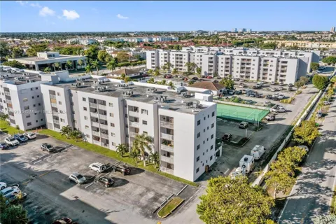8145 NW 7th Street #208