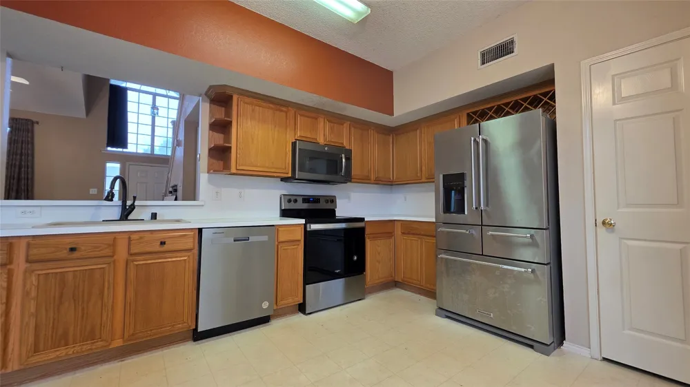 108 Indian Oaks Trail West Tawakoni, TX 75474