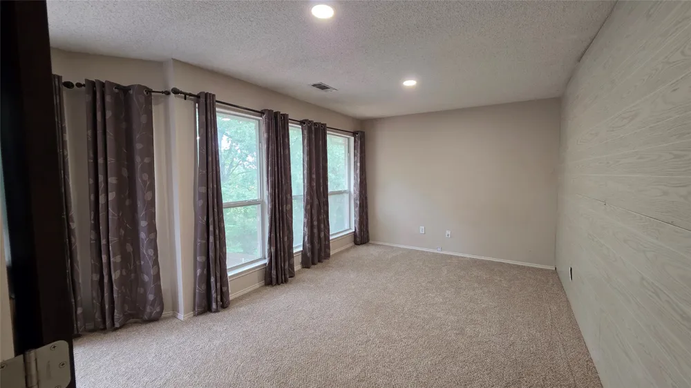 108 Indian Oaks Trail West Tawakoni, TX 75474