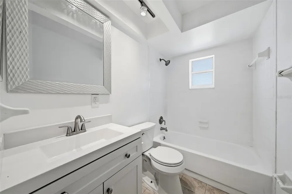 2564 42ND AVENUE St Petersburg, FL 33714