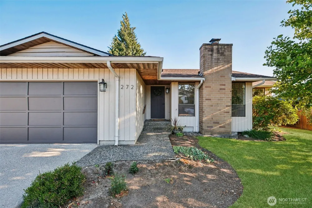 272 Prestwick Drive Camano Island, WA 98282