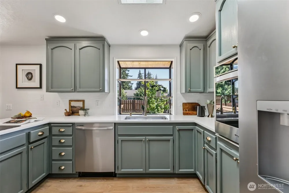 272 Prestwick Drive Camano Island, WA 98282