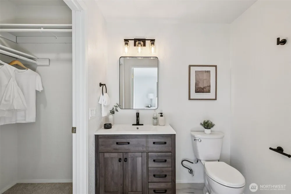 272 Prestwick Drive Camano Island, WA 98282