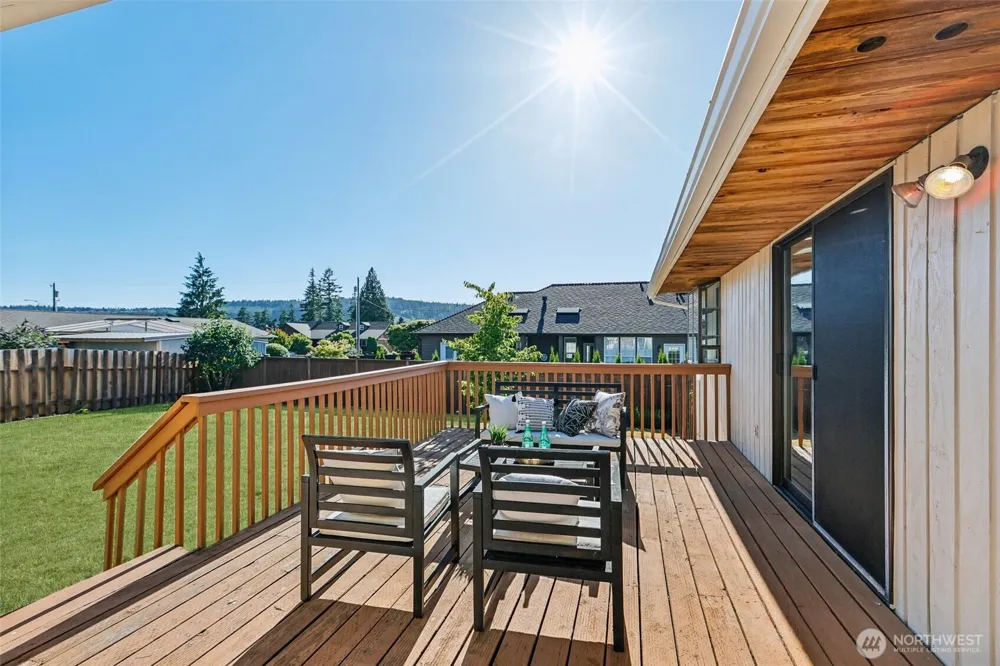 272 Prestwick Drive Camano Island, WA 98282