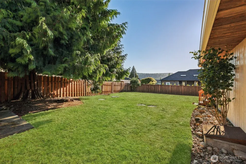 272 Prestwick Drive Camano Island, WA 98282