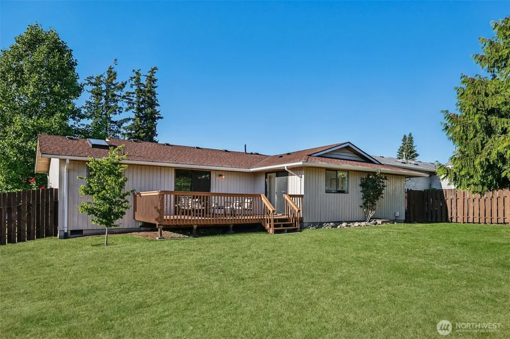 272 Prestwick Drive Camano Island, WA 98282
