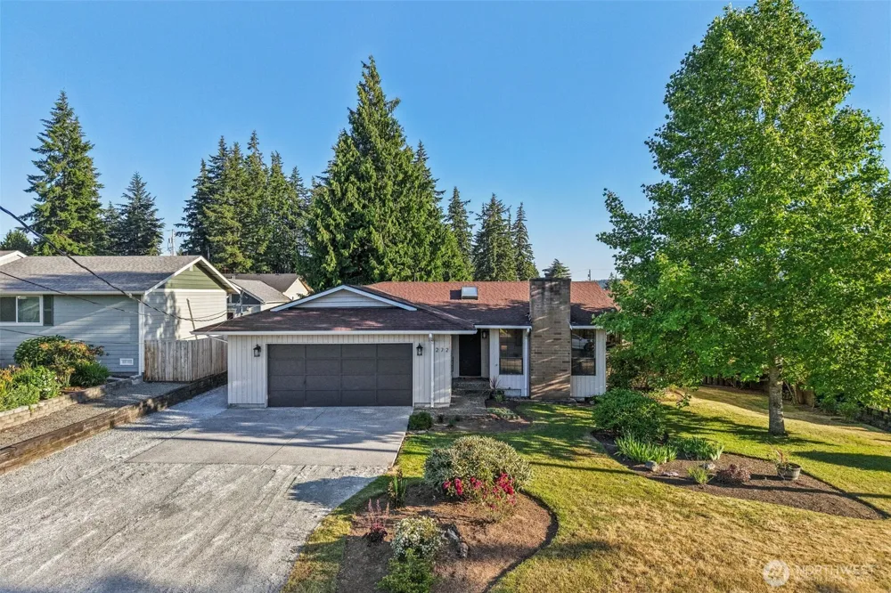 272 Prestwick Drive Camano Island, WA 98282