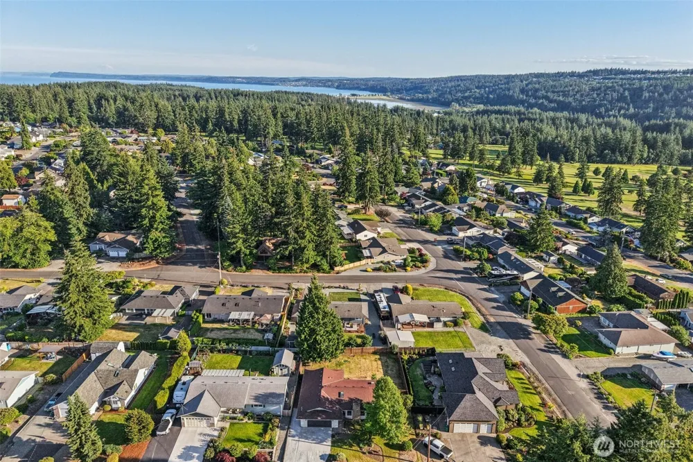 272 Prestwick Drive Camano Island, WA 98282