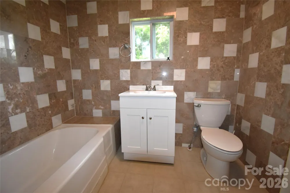 622 Green Street Loop Marion, NC 28752