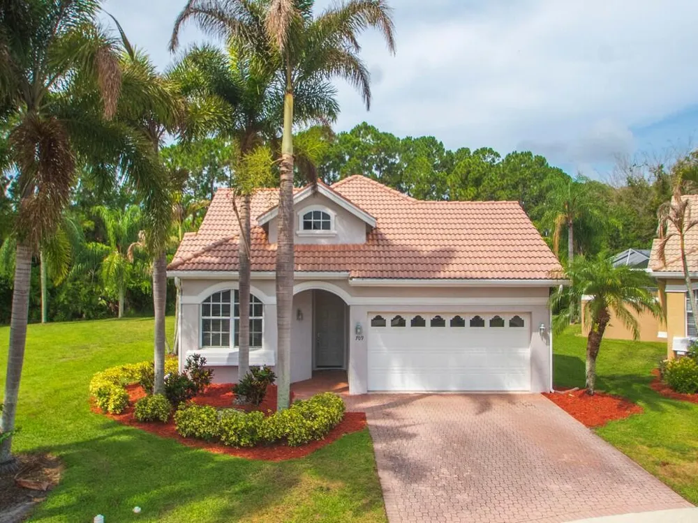 709 SW Andros Cove Port St. Lucie, FL 34986
