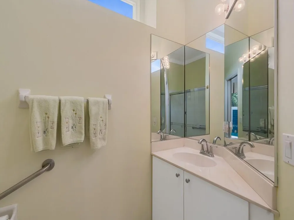 709 SW Andros Cove Port St. Lucie, FL 34986