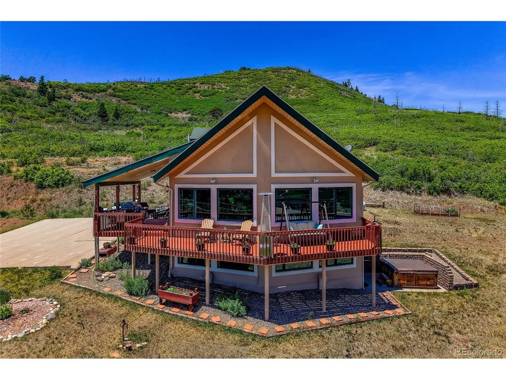 5338 US Highway 160 La Veta, CO 81055