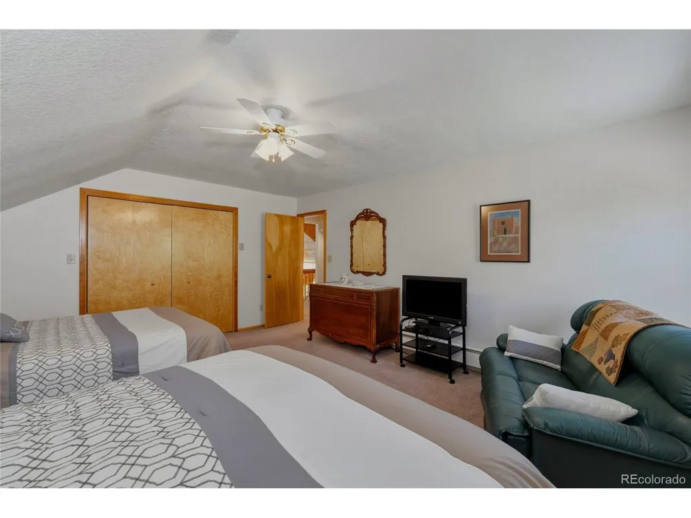 5338 US Highway 160 La Veta, CO 81055