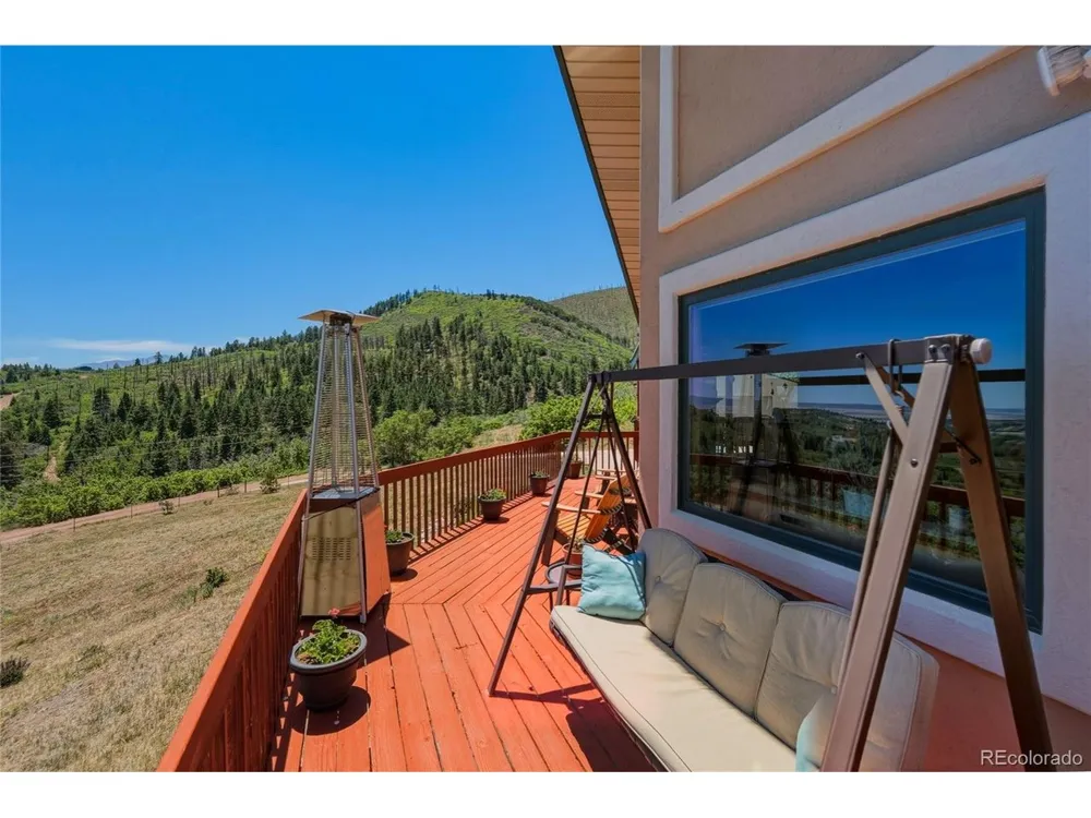 5338 US Highway 160 La Veta, CO 81055